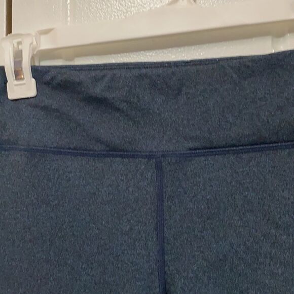 Lou & Grey Capri Leggings Gray size XS - Picture 2 of 8